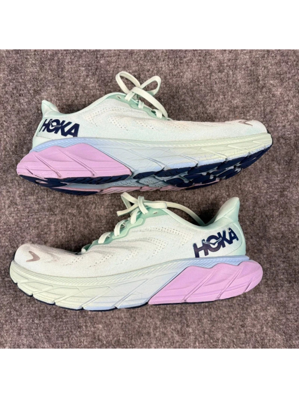 HOKA One One Arahi 6